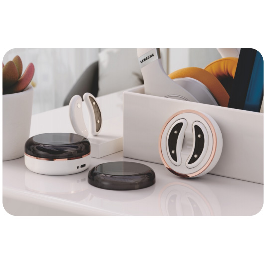 Eye bag massage device